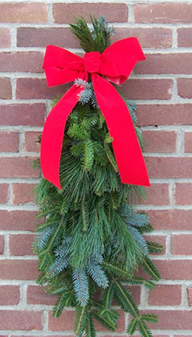 2025 Pre-Order Holiday Wreaths & Swags